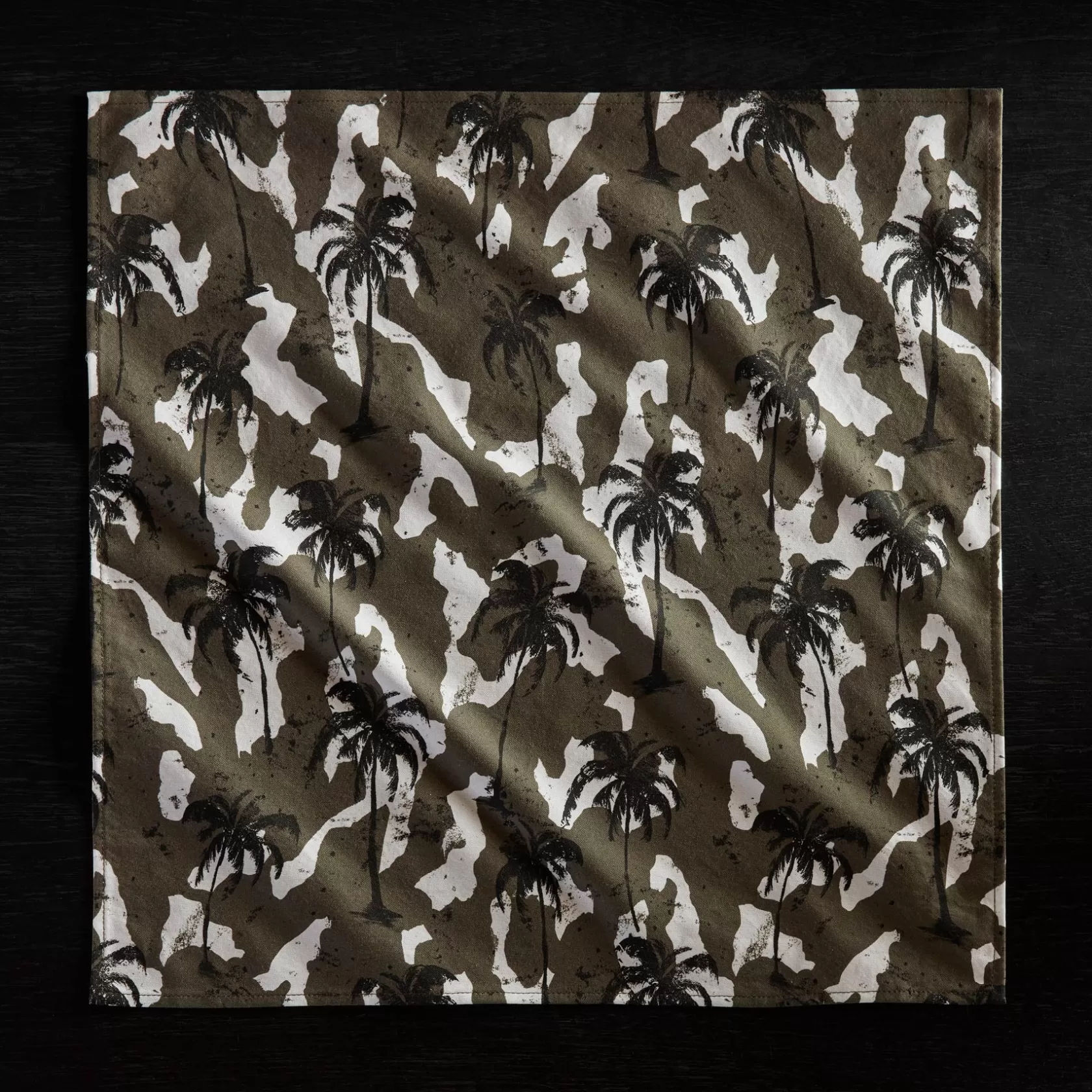 New Camo Palm Print Table Napkin Napkins