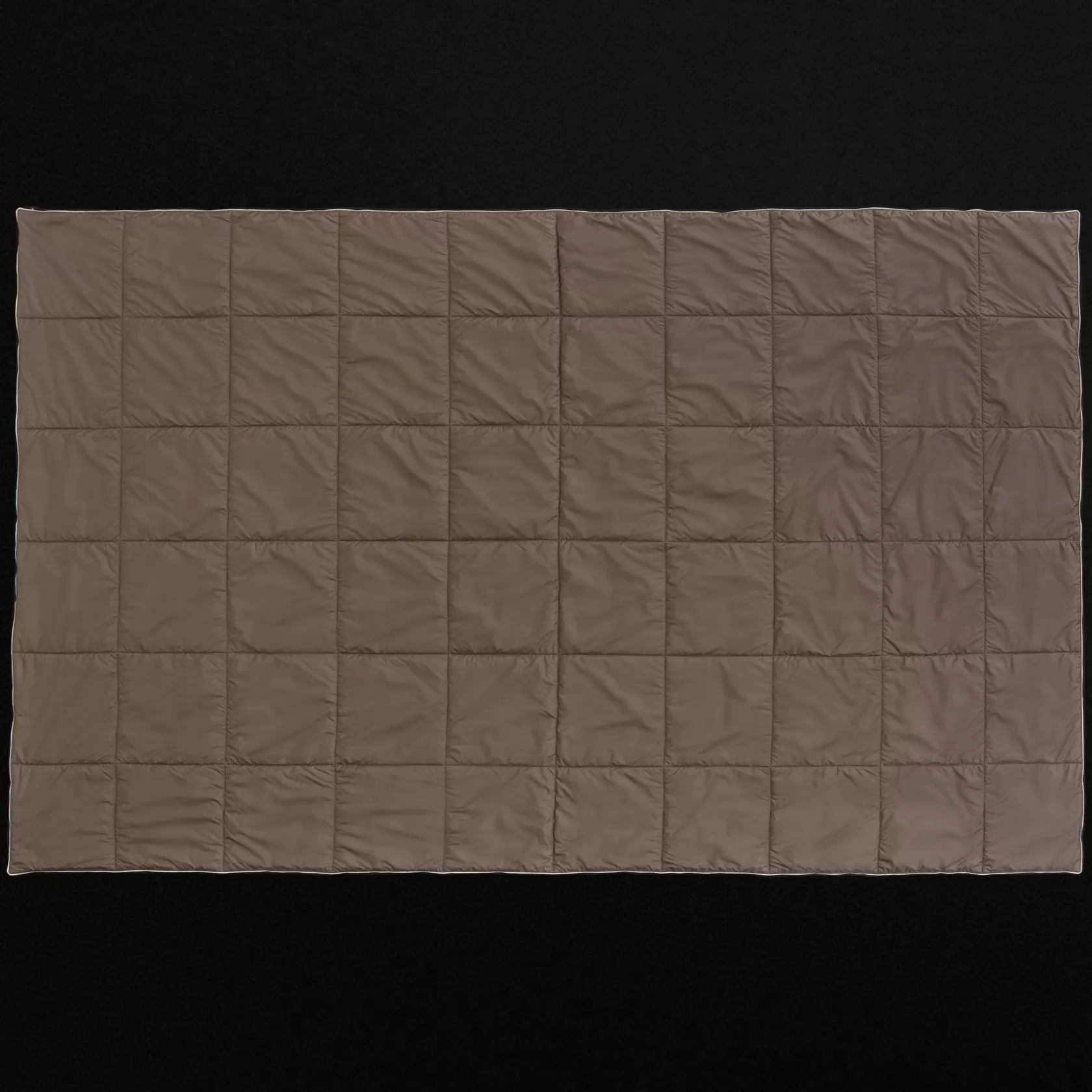 Store Y/Osemite Quilted Blanket Blankets